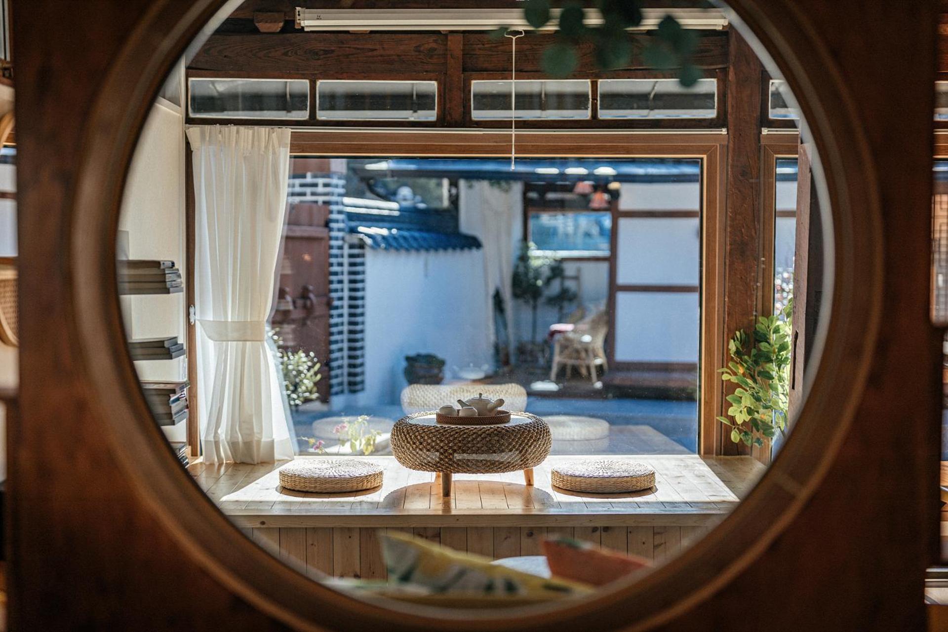 And Spring Hotel Jeonju Buitenkant foto
