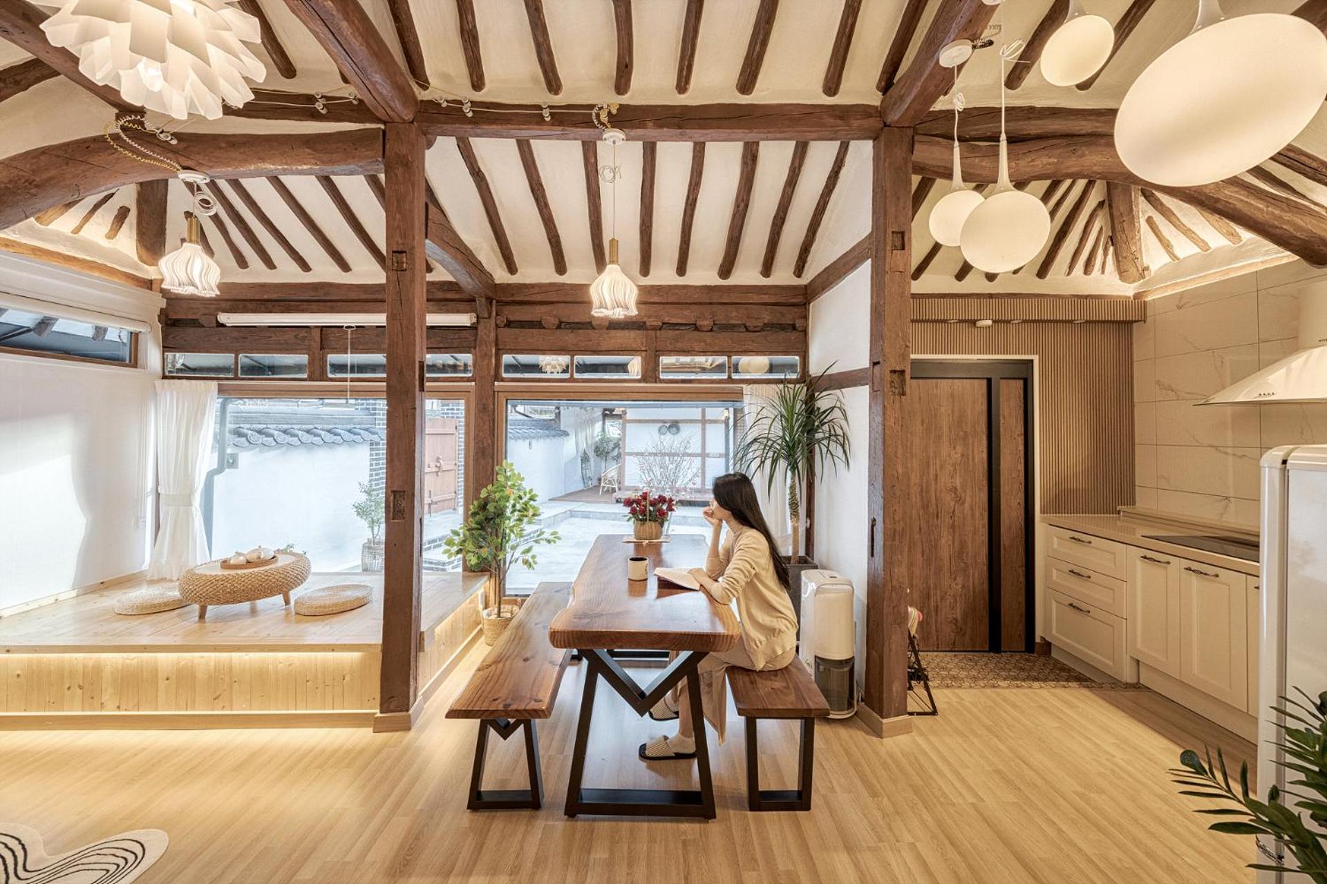 And Spring Hotel Jeonju Buitenkant foto